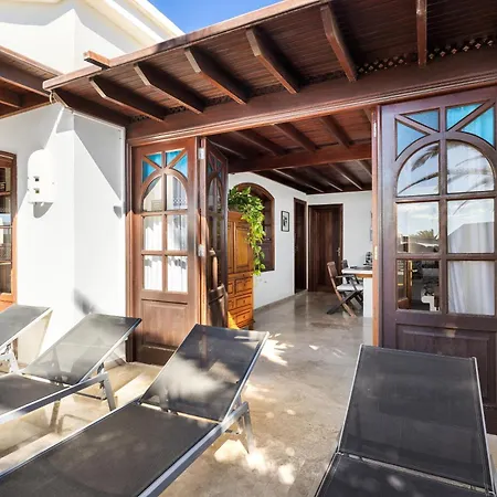 Villa Helen Playa Blanca